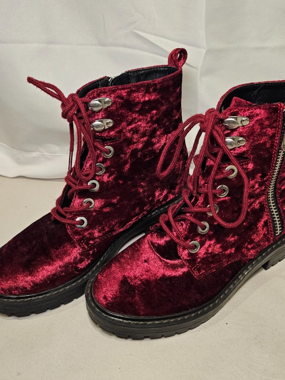 Steve Madden Combat Boots Burgundy Velvet Women's 7 Ankle Zip Retro Grunge